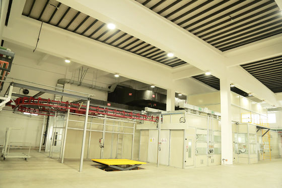 Kalite Ağır Makine Boyama Kabini Hattı İçin Otomatik Asma Zincirli Askeri Parça Boyama Hattı Fabrika